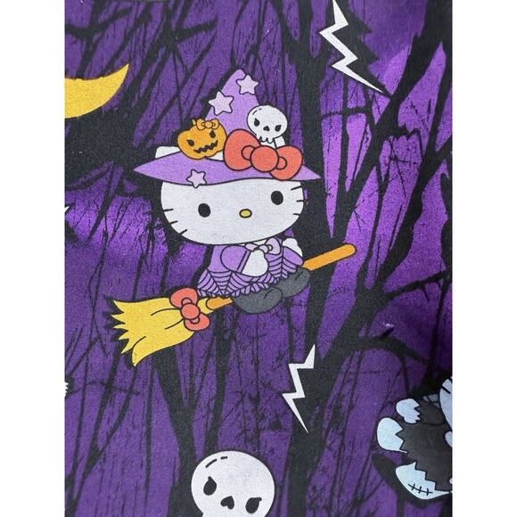 Hello Kitty Halloween Women's Scrub Top Size XL Spooky - Picture 2 of 10